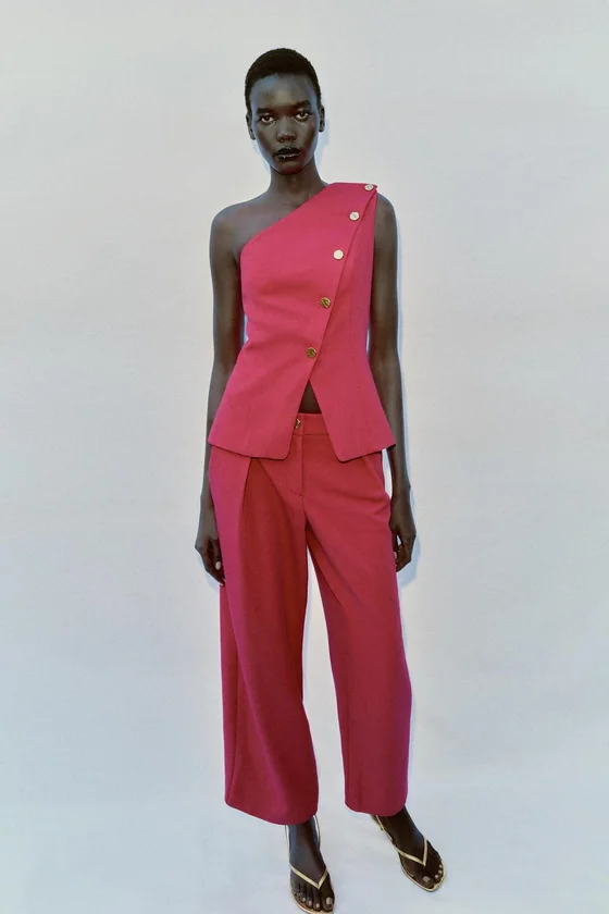 АСИММЕТРИЧНЫЙ ЖИЛЕТ