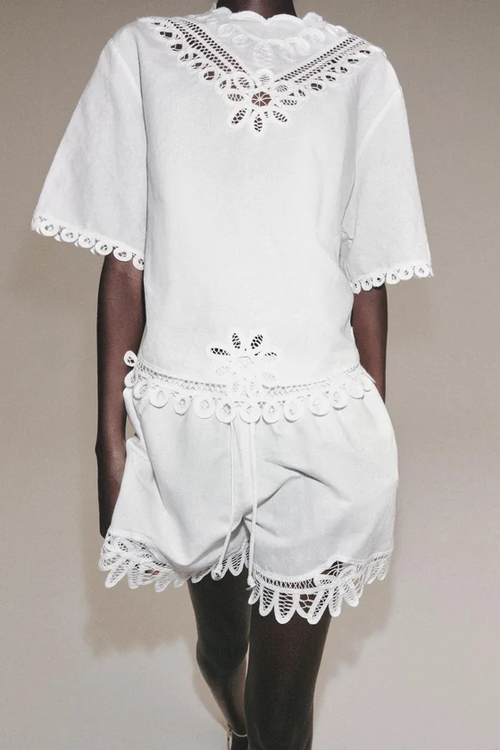 ШОРТЫ С ВЫШИВКОЙ ИЗ ЛЬНА — коллекция Zara «ZW»