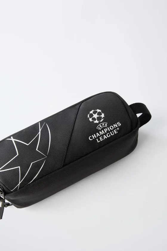 НЕСЕССЕР UEFA CHAMPIONS LEAGUE® СВЕТЯЩИЙСЯ В ТЕМНОТЕ