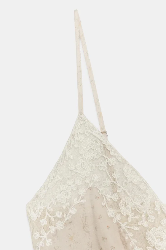 КОРОТКОЕ ПЛАТЬЕ С ВЫШИВКОЙ — коллекция Zara «ZW»
