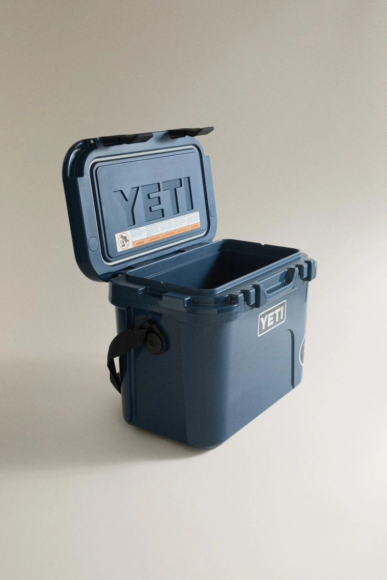 Маленький портативный жёсткий чехол yeti