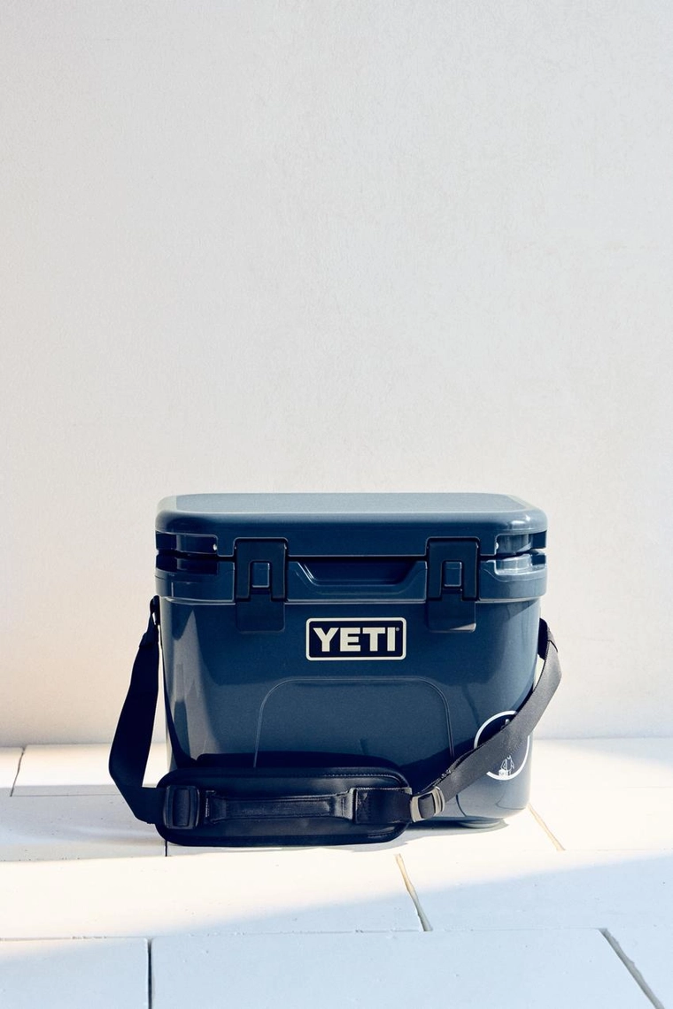Маленький портативный жёсткий чехол yeti