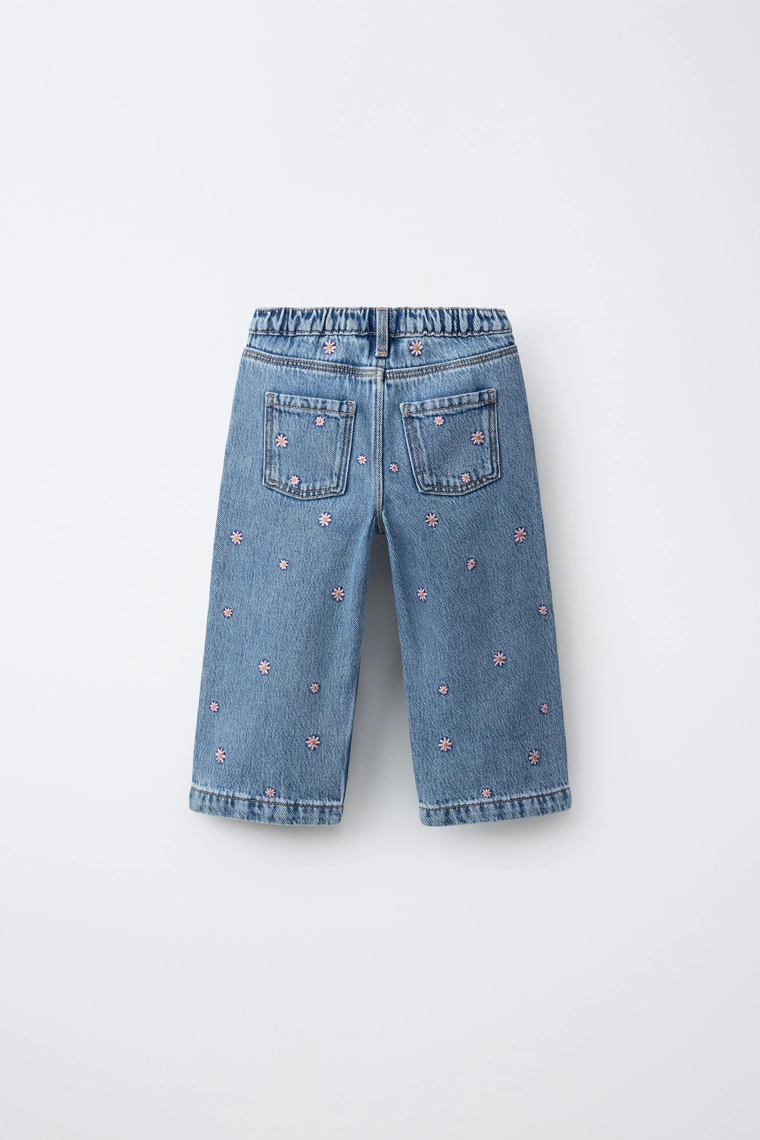 Кюлоты из джинсовой ткани с вышивкой цветов