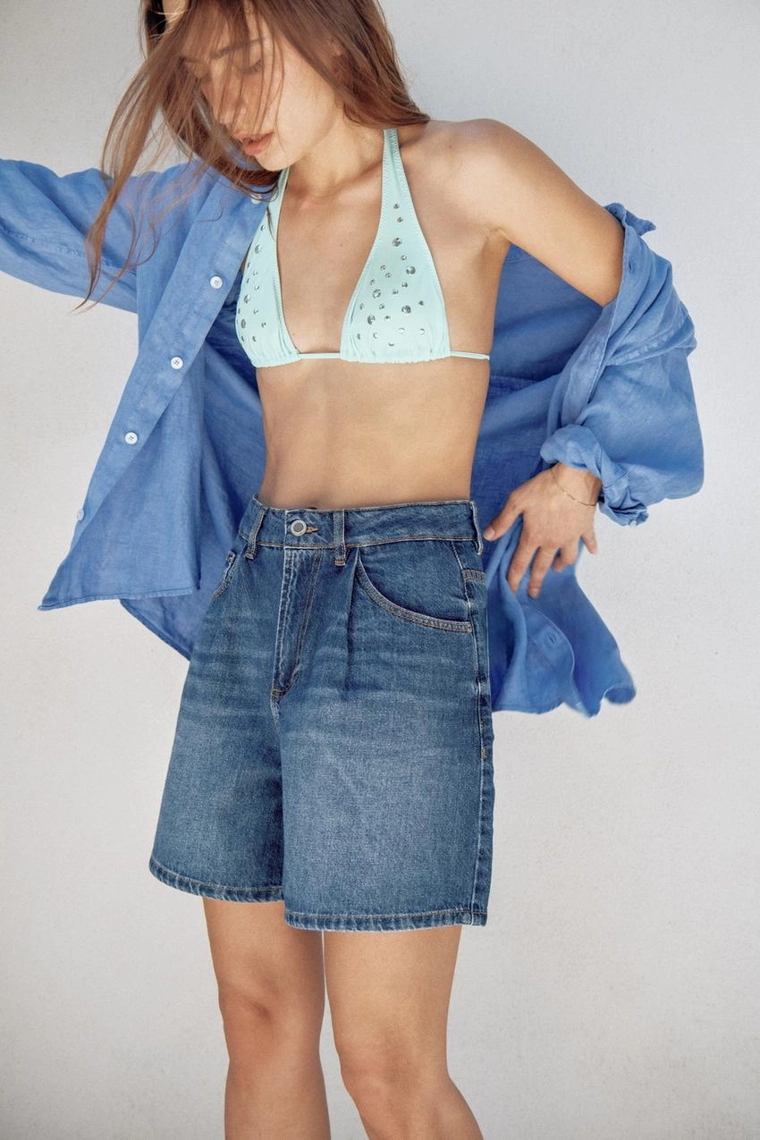 ДЕНИМОВЫЕ ШОРТЫ С ВЫСОКОЙ ПОСАДКОЙ — коллекция Zara «ZW»