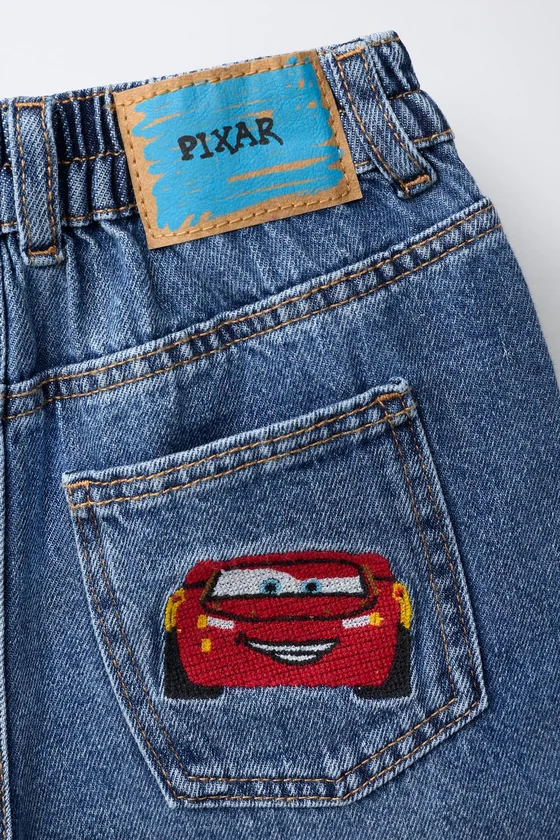 ДЖИНСОВЫЕ ШОРТЫ © DISNEY PIXAR