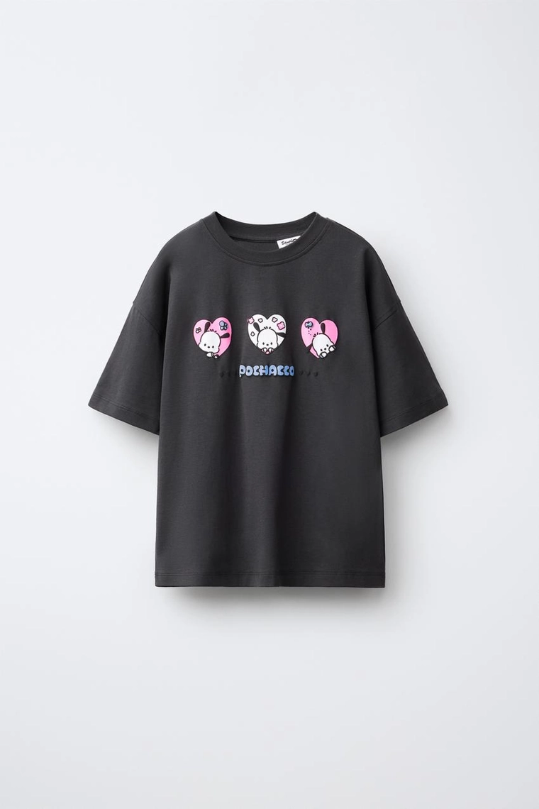 ФУТБОЛКА POCHACCO © SANRIO