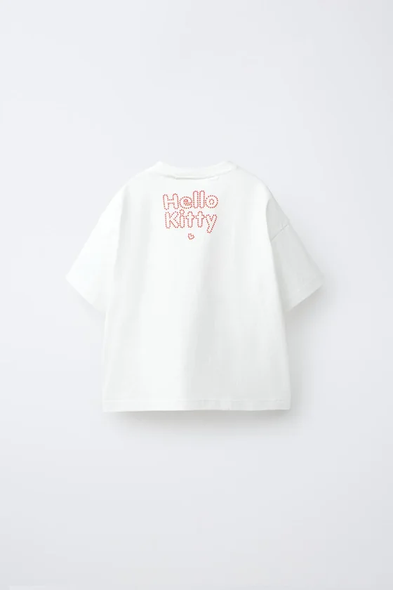 ФУТБОЛКА HELLO KITTY © SANRIO