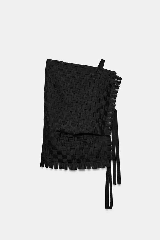 АCИММЕТРИЧНЫЙ ТОП — коллекция Zara «ZW»