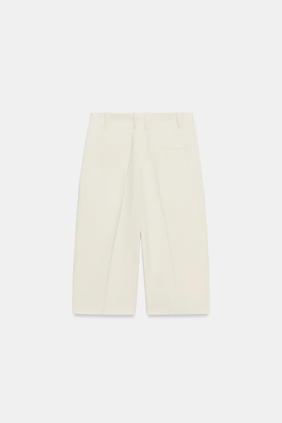 ПРЯМЫЕ ШОРТЫ С ЗАЩИПАМИ — коллекция Zara «ZW»