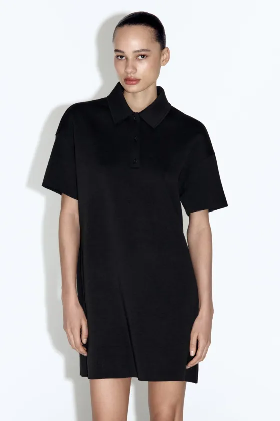ПЛАТЬЕ С ВОРОТНИКОМ ПОЛО И КОРОТКИМИ РУКАВАМИ