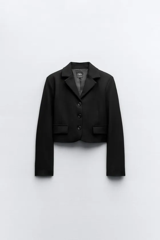 УКОРОЧЕННЫЙ ПРИТАЛЕННЫЙ БЛЕЙЗЕР