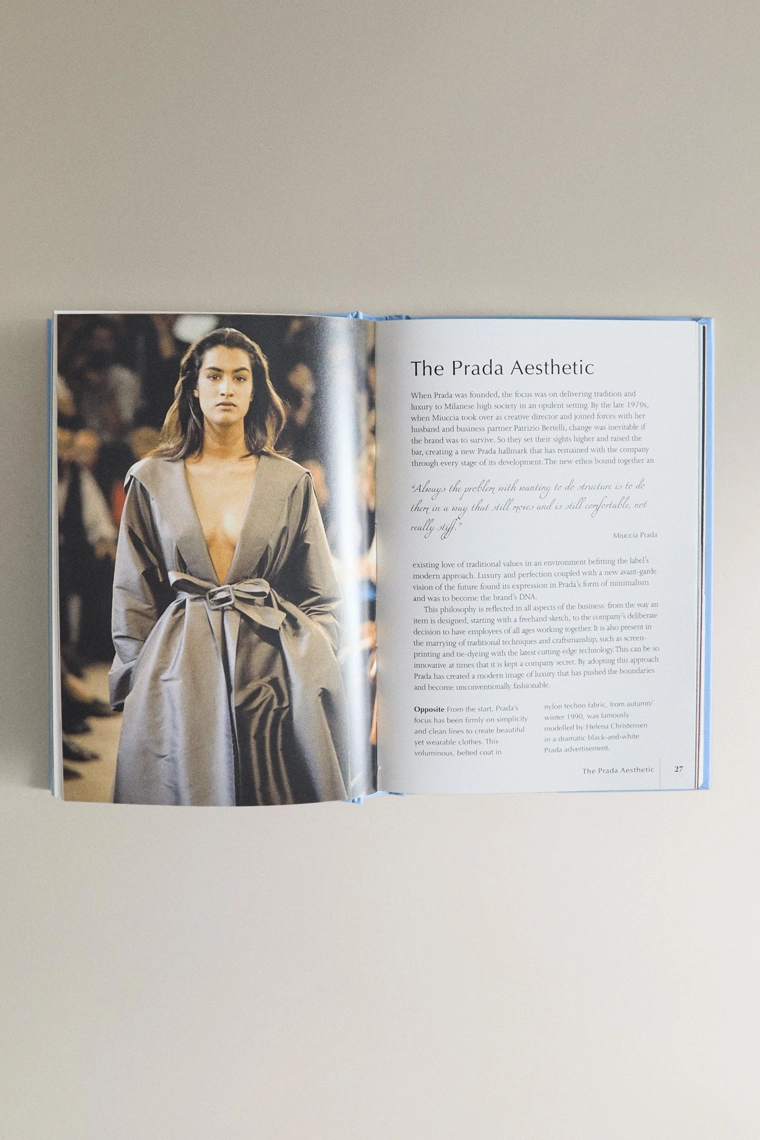 Книга the little book of prada