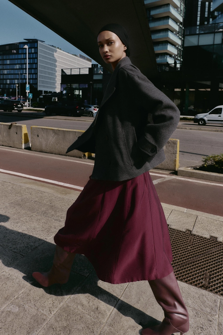 ДВУБОРТНОЕ ПАЛЬТО В СТИЛЕ OVERSIZE