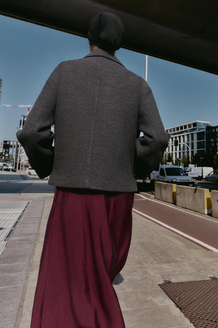 ДВУБОРТНОЕ ПАЛЬТО В СТИЛЕ OVERSIZE
