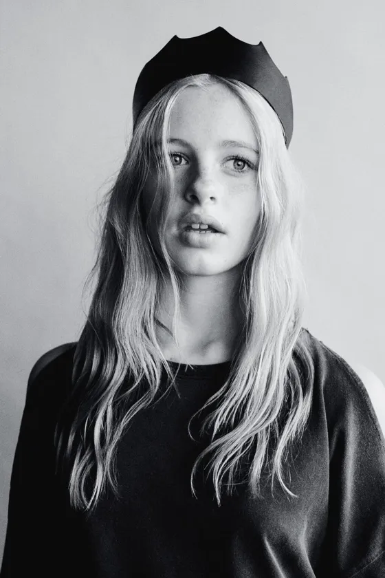 Широкий пояс с заклепками z3d