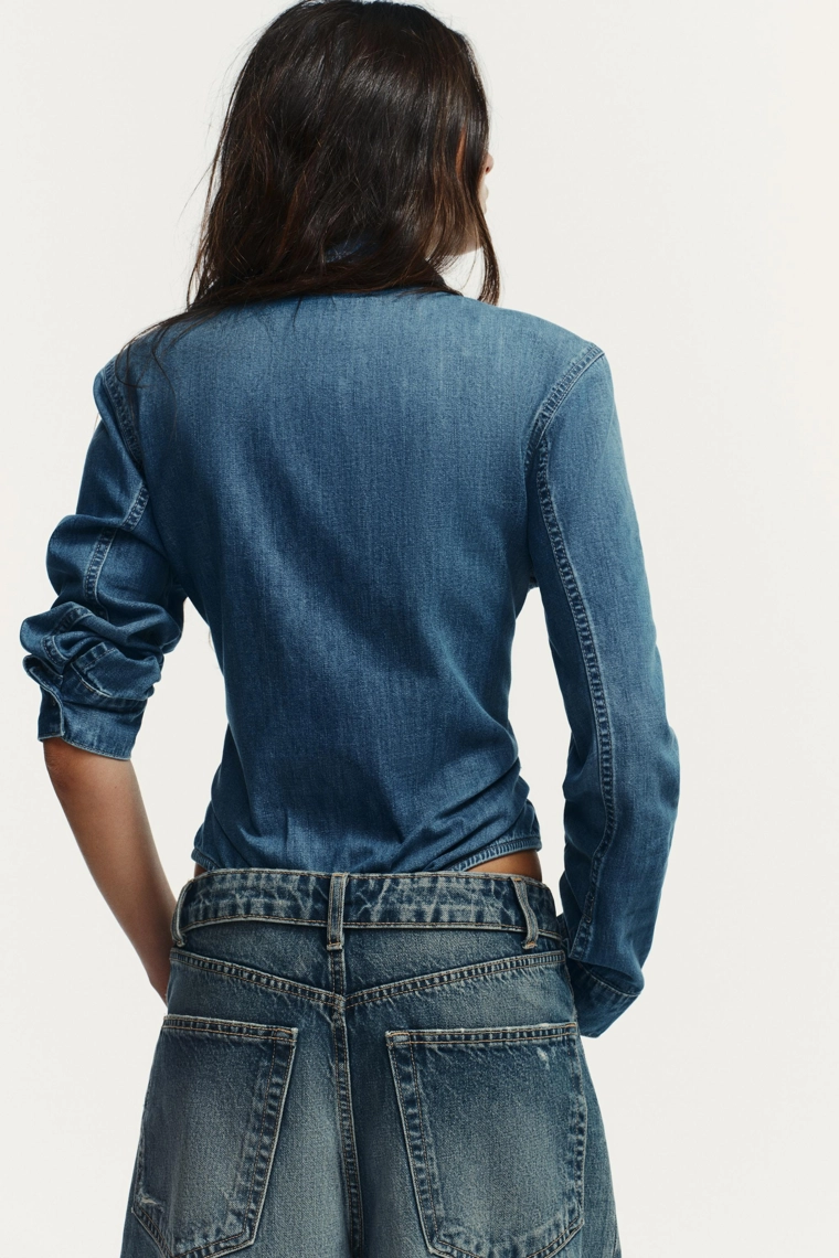 Футболка-боди в стиле рубашки с наплечниками